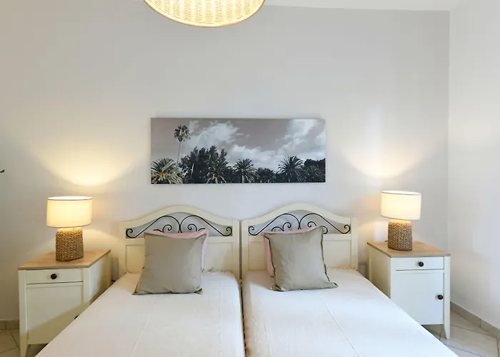 Asteras Paradise فندق