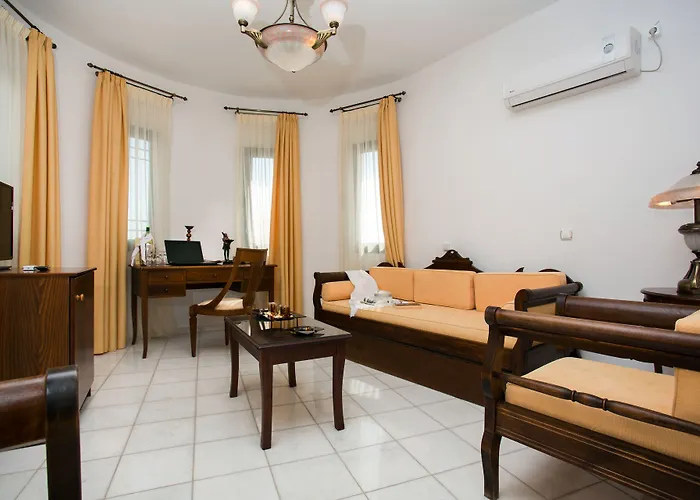 فندق Asteras Paradise 4*